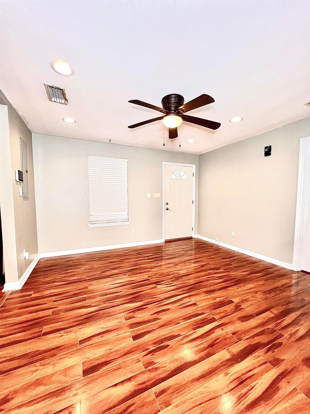 Photo of 822 California Street, Tallahassee, FL 32304 (MLS # 390850)