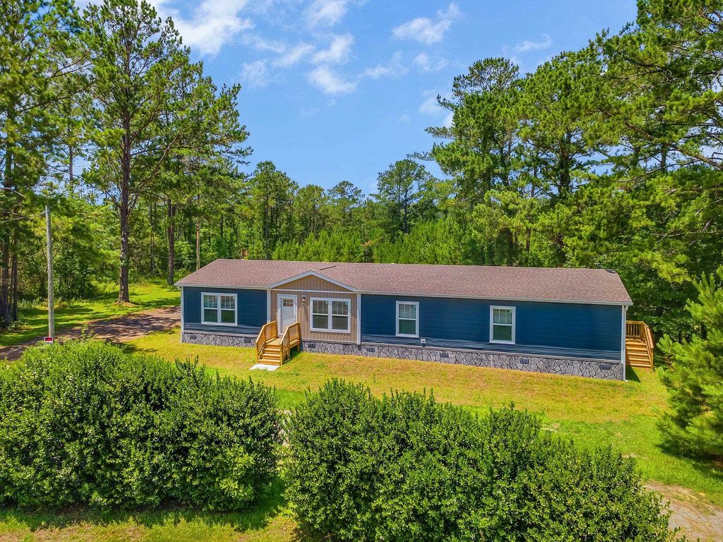 Photo of 140 David Clemons Lane, Quincy, FL 32352 (MLS # 392289)