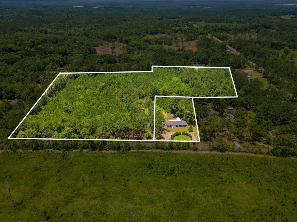 Photo of 140 David Clemons Lane, Quincy, FL 32352 (MLS # 392289)