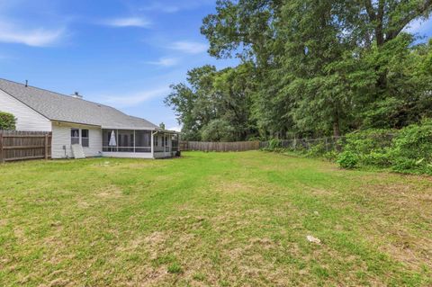 Tiny photo for 1953 Setting Sun Trail, Tallahassee, FL 32303 (MLS # 401064)