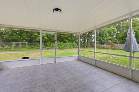 Tiny photo for 1953 Setting Sun Trail, Tallahassee, FL 32303 (MLS # 401064)