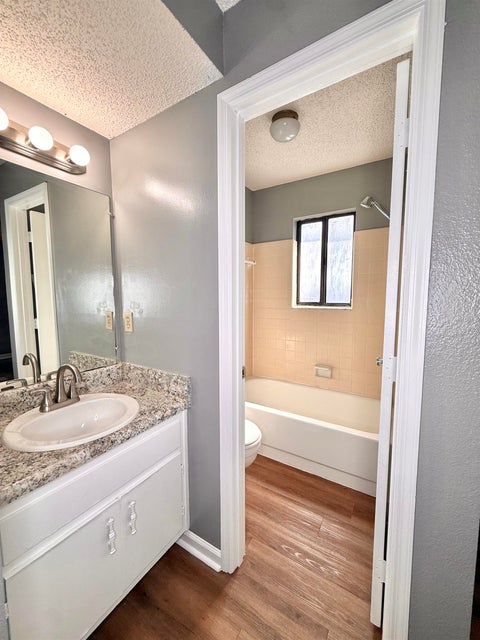 Tiny photo for 1928 Nicklaus Court #B, Tallahassee, FL 32301 (MLS # 401095)