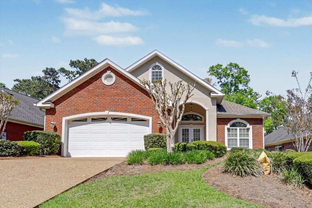 Photo of 9067 RIDGEVIEW Trail, Tallahassee, FL 32312 (MLS # 397920)