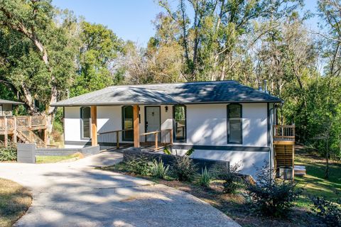 Tiny photo for 1430 Lucy Street, Tallahassee, FL 32308 (MLS # 395811)