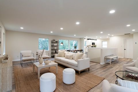 Tiny photo for 1430 Lucy Street, Tallahassee, FL 32308 (MLS # 395811)