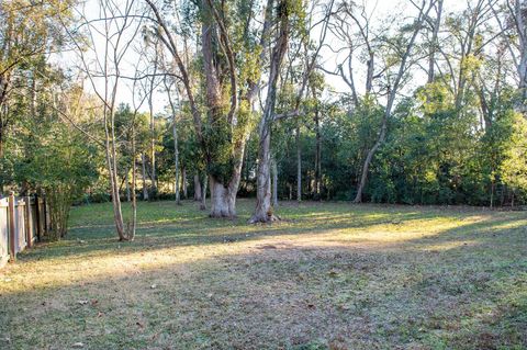 Tiny photo for 1430 Lucy Street, Tallahassee, FL 32308 (MLS # 395811)