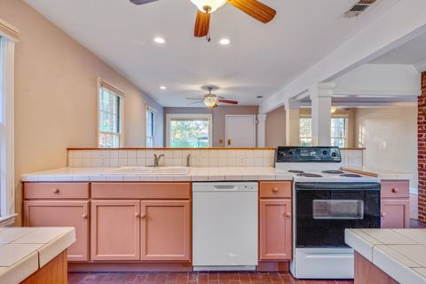 Tiny photo for 954 Miccosukee Road, Tallahassee, FL 32308 (MLS # 391457)