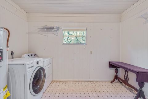 Tiny photo for 954 Miccosukee Road, Tallahassee, FL 32308 (MLS # 391457)