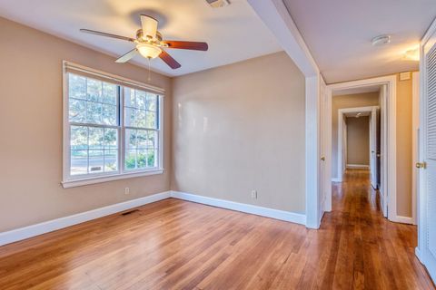 Tiny photo for 954 Miccosukee Road, Tallahassee, FL 32308 (MLS # 391457)