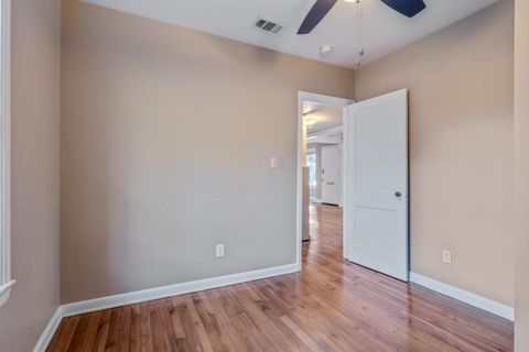 Tiny photo for 954 Miccosukee Road, Tallahassee, FL 32308 (MLS # 391457)