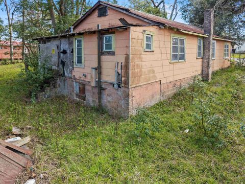 Tiny photo for 810 Taylor Street, Tallahassee, FL 32310 (MLS # 397764)