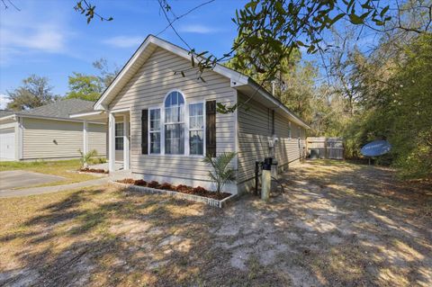 Tiny photo for 62 Liberty Road, Crawfordville, FL 32327 (MLS # 397594)
