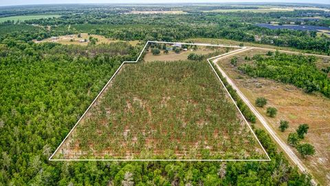 Tiny photo for 1752 SE ROGERS SINK Road, Madison, FL 32340 (MLS # 399349)