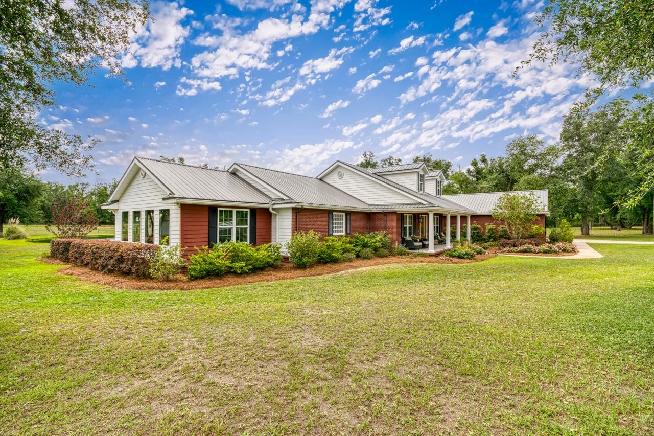 1752 SE ROGERS SINK Road