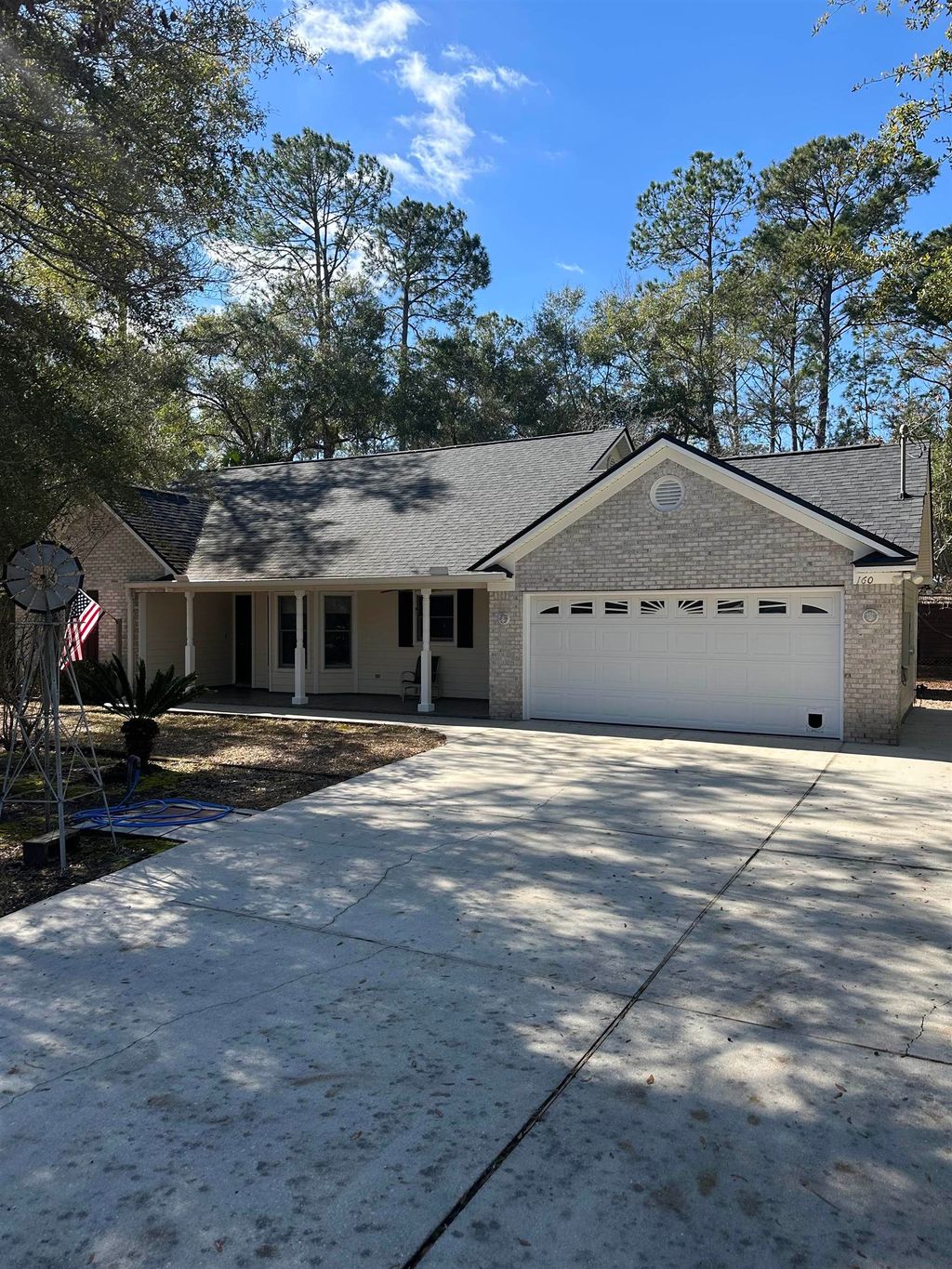 Photo of 160 Magnolia Ridge, Crawfordville, FL 32327 (MLS # 395382)