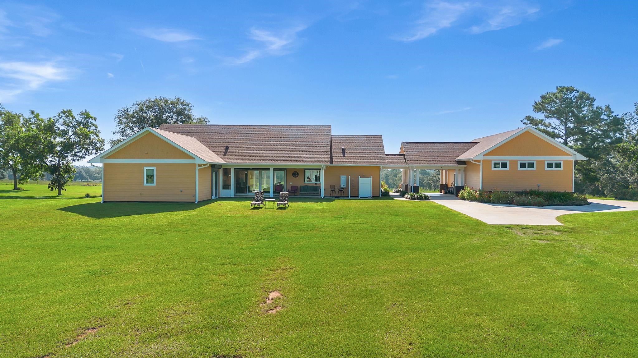 307 Crabapple Drive