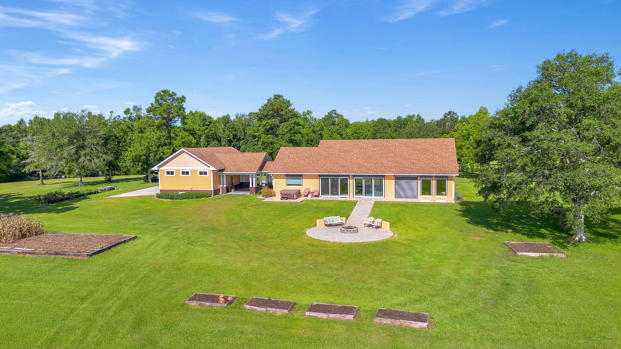 307 Crabapple Drive