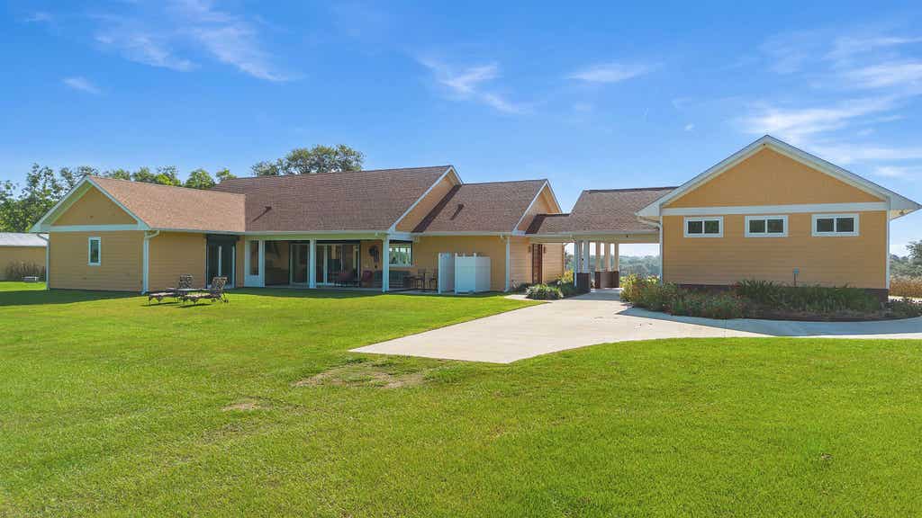 Photo of 307 Crabapple Drive, Monticello, FL 32344 (MLS # 402573)