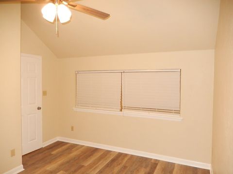 Tiny photo for 932 S Lipona Road, Tallahassee, FL 32304 (MLS # 385052)