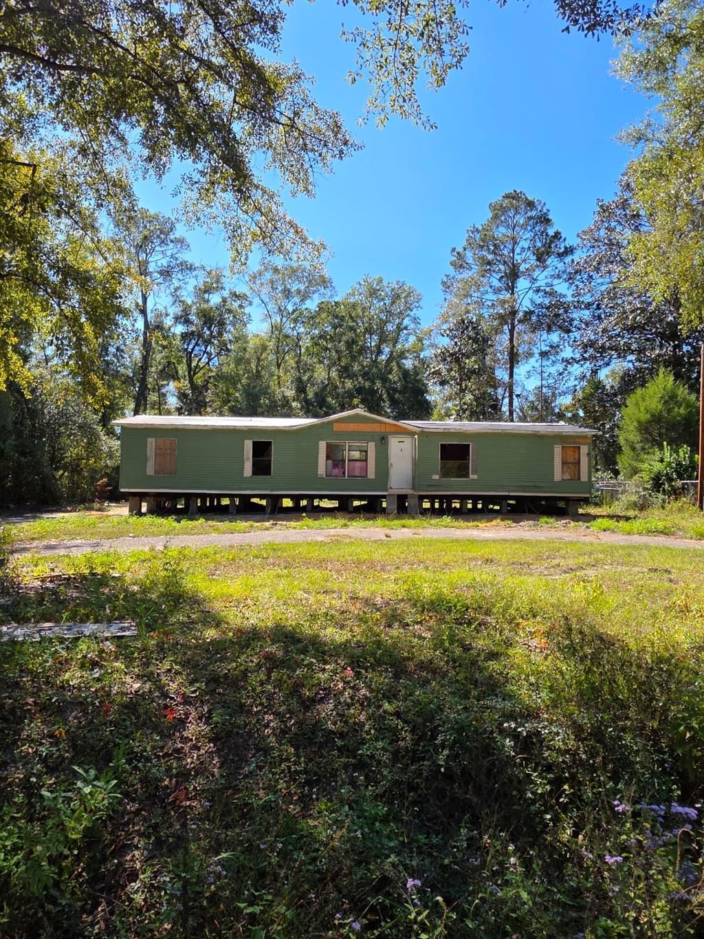 Photo of 90 Arrow Trace Road, Havana, FL 32333 (MLS # 392332)
