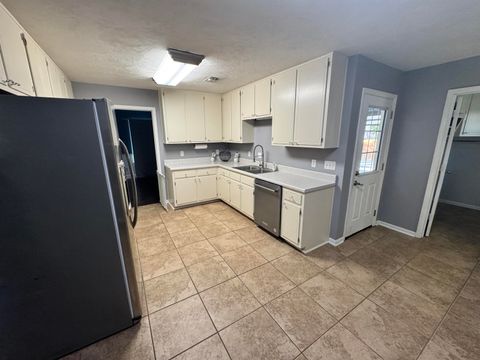 Tiny photo for 3915 Royal Oaks Drive, Tallahassee, FL 32309 (MLS # 393297)