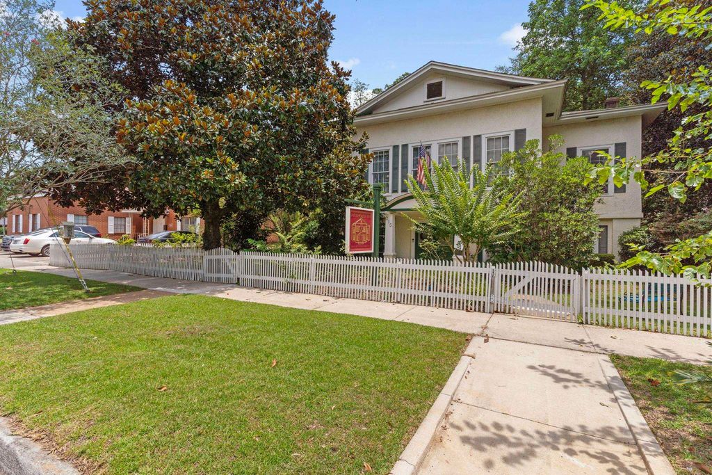 Photo of 215 N MADISON STREET Street, Quincy, FL 32351 (MLS # 398416)