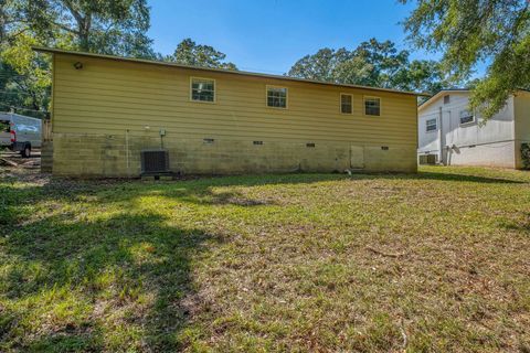Tiny photo for 3421 Sunnyside Drive, Tallahassee, FL 32305 (MLS # 394403)