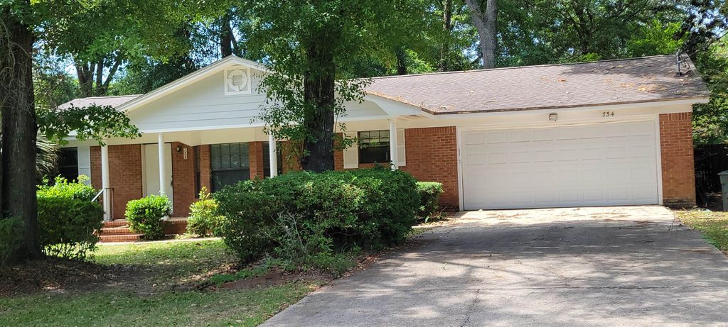 Photo of 754 Silver Maple Drive, Tallahassee, FL 32308 (MLS # 360378)
