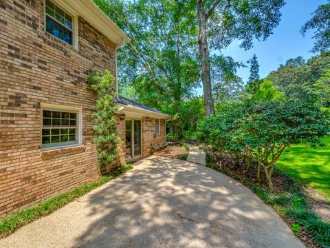 A home in TALLAHASSEE