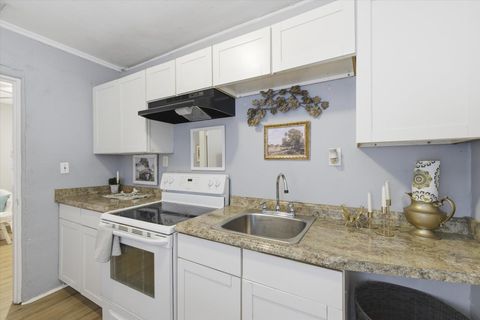 Tiny photo for 1308 Coleman Street, Tallahassee, FL 32310 (MLS # 397694)