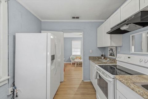 Tiny photo for 1308 Coleman Street, Tallahassee, FL 32310 (MLS # 397694)