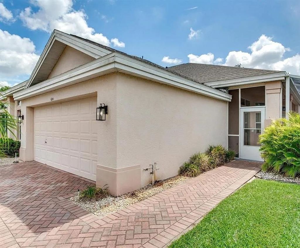 Photo of 604 McDaniel Street, Other Florida, FL 33573 (MLS # 400192)