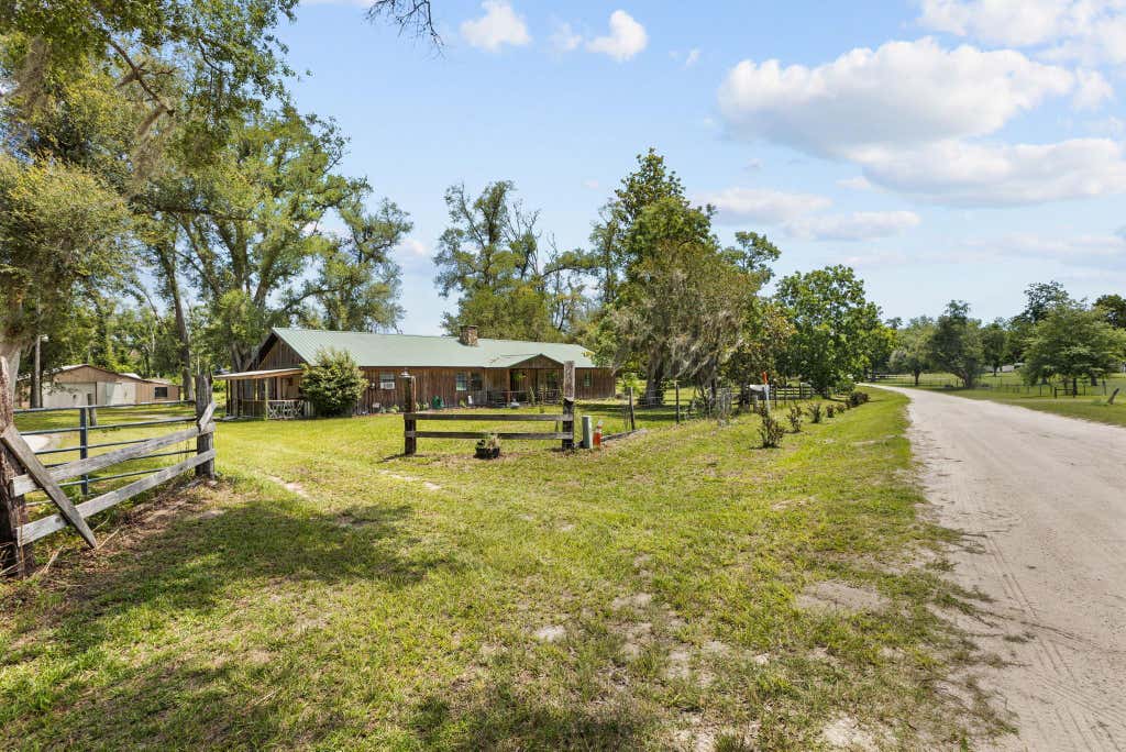 Photo of 15771 60th Terrace, Live Oak, FL 32060 (MLS # 400853)