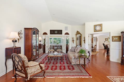 Tiny photo for 3549 LAKESHORE Drive, Tallahassee, FL 32312 (MLS # 402571)