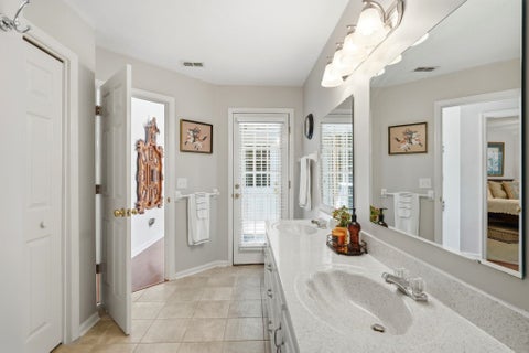 Tiny photo for 3549 LAKESHORE Drive, Tallahassee, FL 32312 (MLS # 402571)