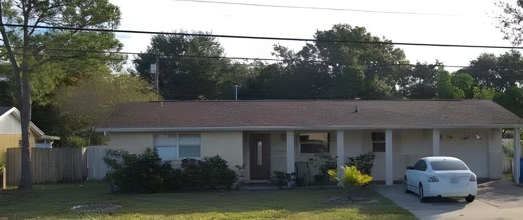 Photo of 7441 NE 1st Street, Other Florida, FL 33702 (MLS # 391745)