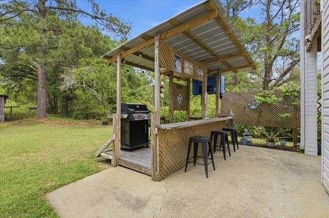 Tiny photo for 235 Hardaway Highway, Chattahoochee, FL 32324 (MLS # 398103)