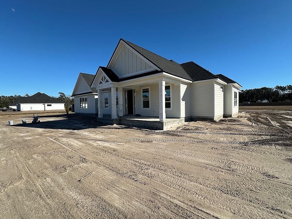 Photo of 137 Golden Loop, Crawfordville, FL 32327 (MLS # 397326)