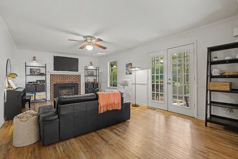 Tiny photo for 3139 E Shamrock Street, Tallahassee, FL 32309 (MLS # 401511)