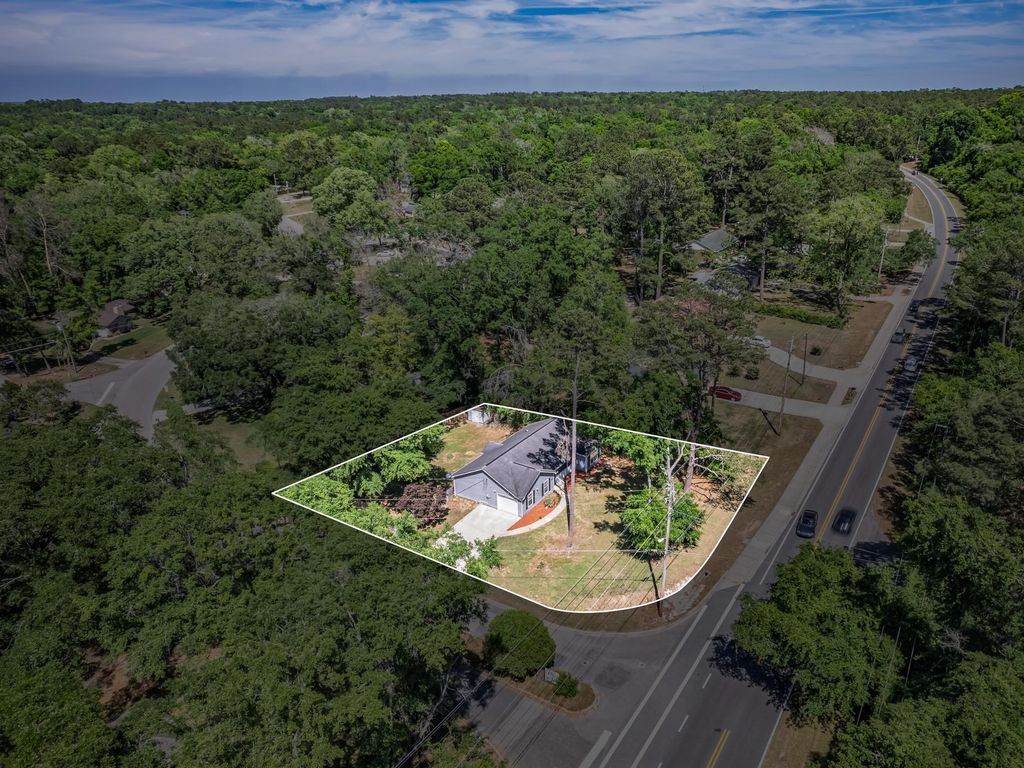 Photo of 4222 Fred George Road, Tallahassee, FL 32303 (MLS # 398615)