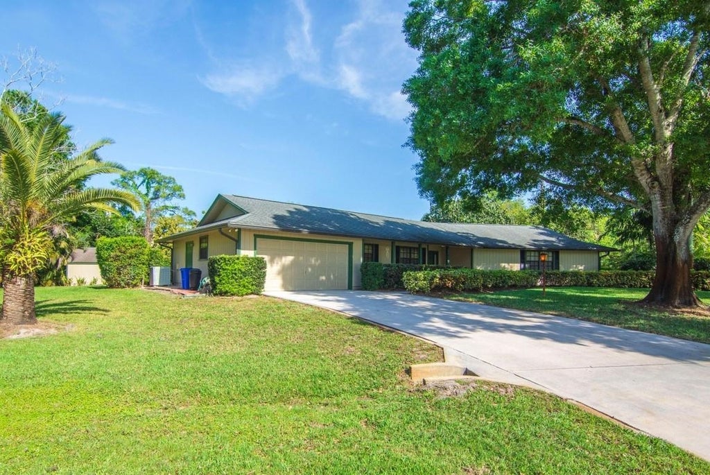 Photo of 410 45th Avenue, Other Florida, FL 32968 (MLS # 402554)