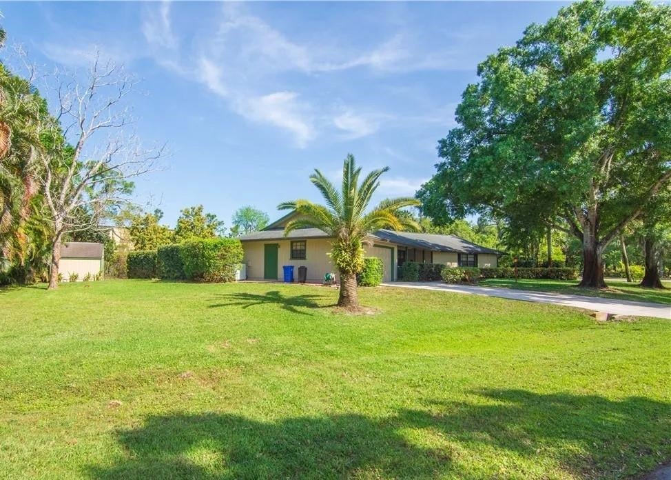 Photo of 410 45th Avenue, Other Florida, FL 32968 (MLS # 402554)