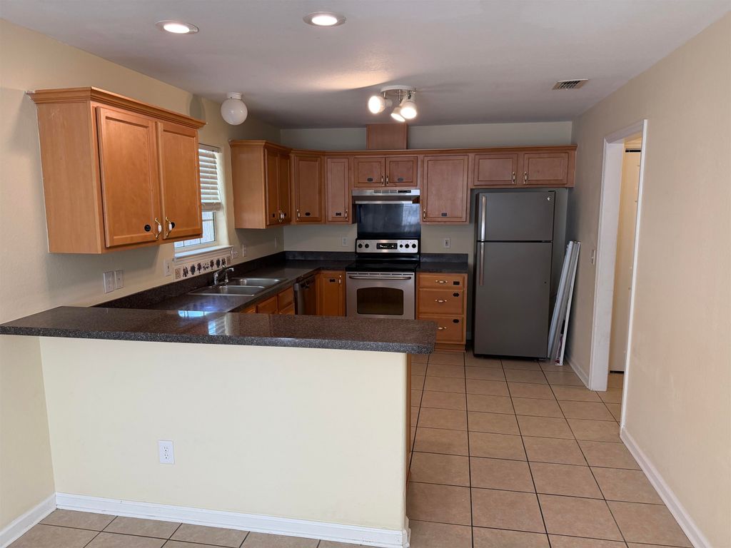 Photo of 1816 Nena Hills Drive, Tallahassee, FL 32304 (MLS # 398050)