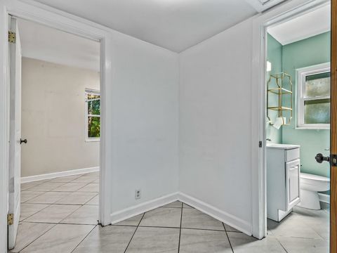 Tiny photo for 3975 Roberts Avenue, Tallahassee, FL 32310 (MLS # 392975)