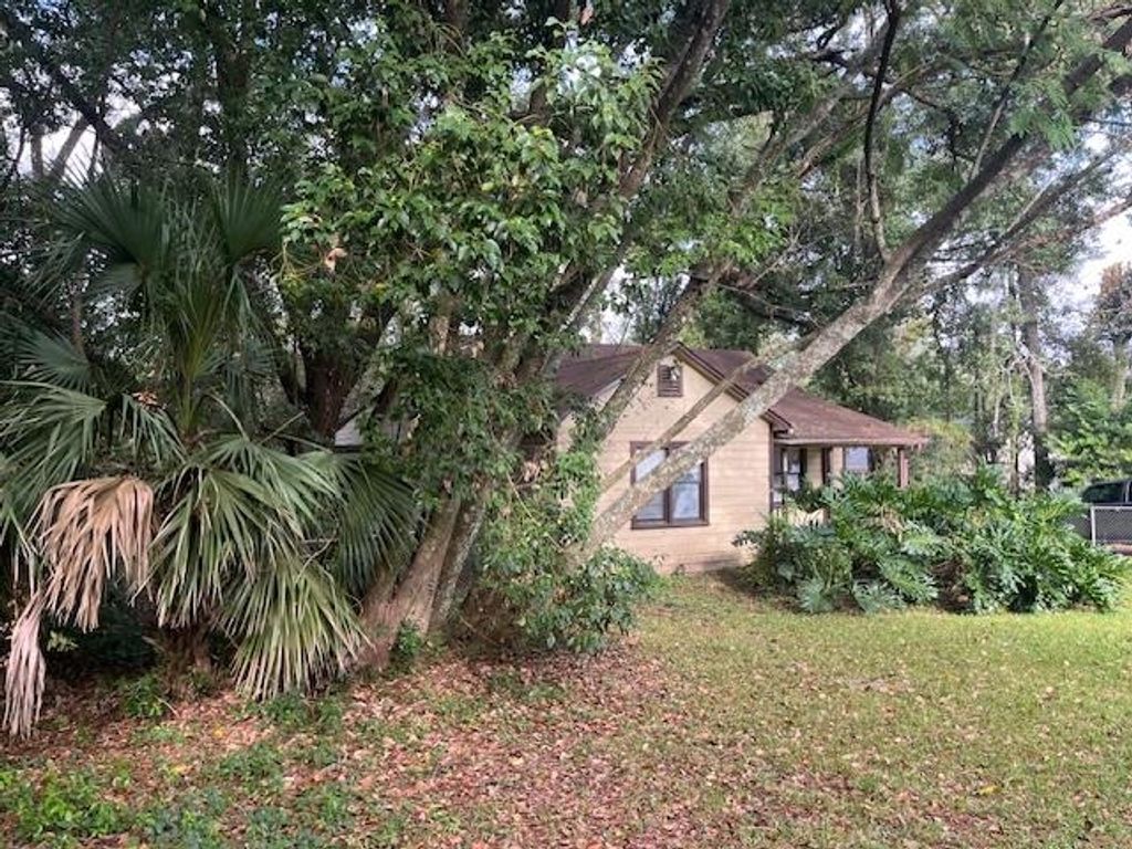 Photo of 202 VALENCIA Drive, Tallahassee, FL 32304 (MLS # 391576)