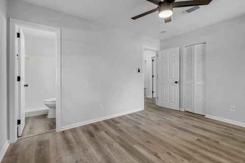 Tiny photo for 2314 Oxford Road, Tallahassee, FL 32304 (MLS # 393827)