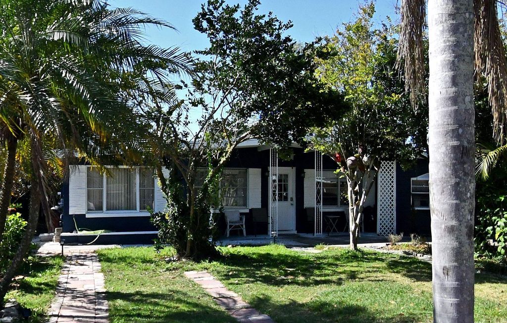 Photo of 2144 Ridge Drive, FL 32792 (MLS # 396489)