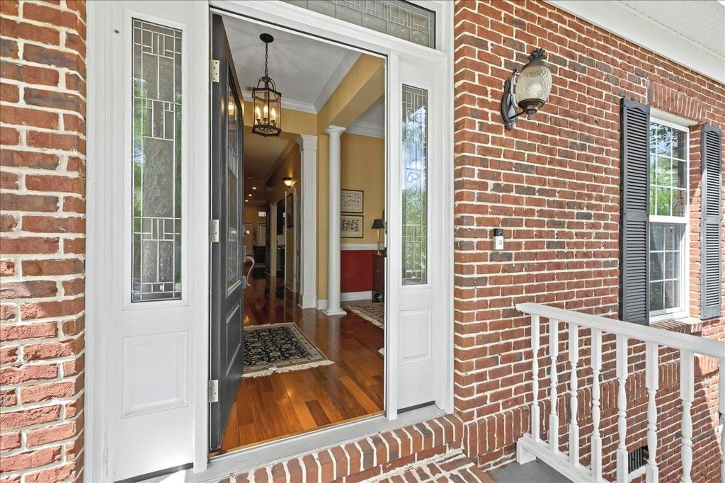 Photo of 2128 Drayton Drive, Tallahassee, FL 32311 (MLS # 390735)