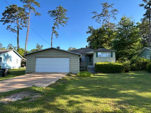 Tiny photo for 522 Collins Drive, Tallahassee, FL 32303 (MLS # 398716)