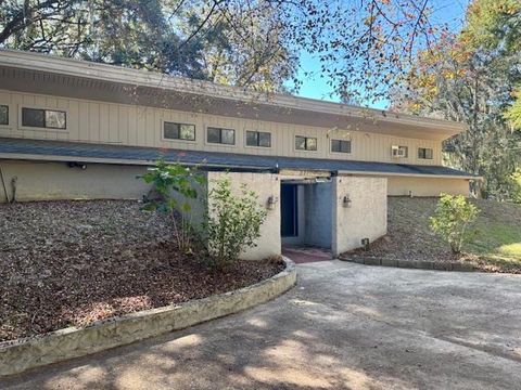 Photo of 751 Rhoden Cove Rd, Tallahassee, FL 32312 (MLS # 392882)